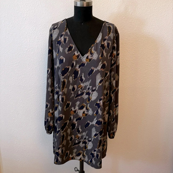 LEITH Long Sleeve Shift Dress - Picture 3 of 5